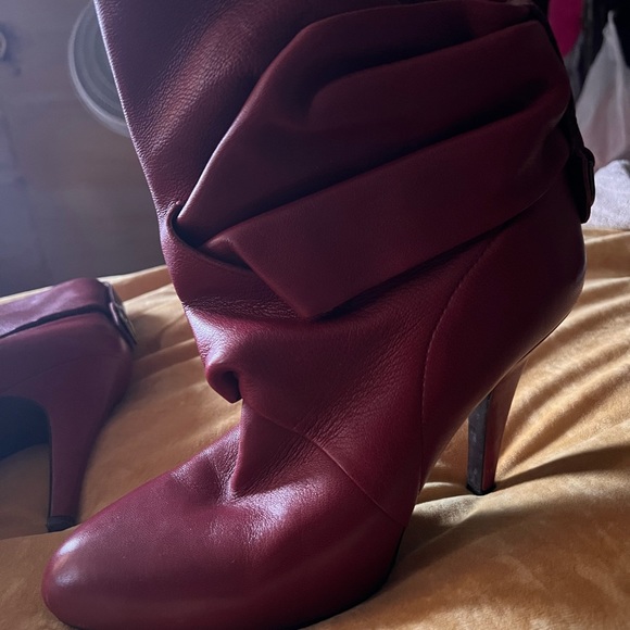 SOLD - Picture 4 of 4